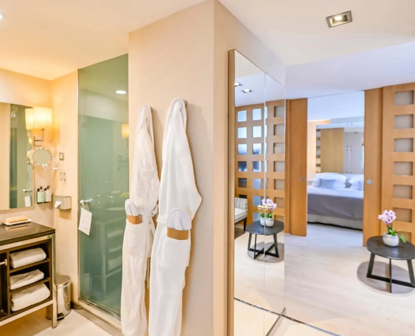 Hesperia Barcelona Presidente Hotel 4*,  Spain