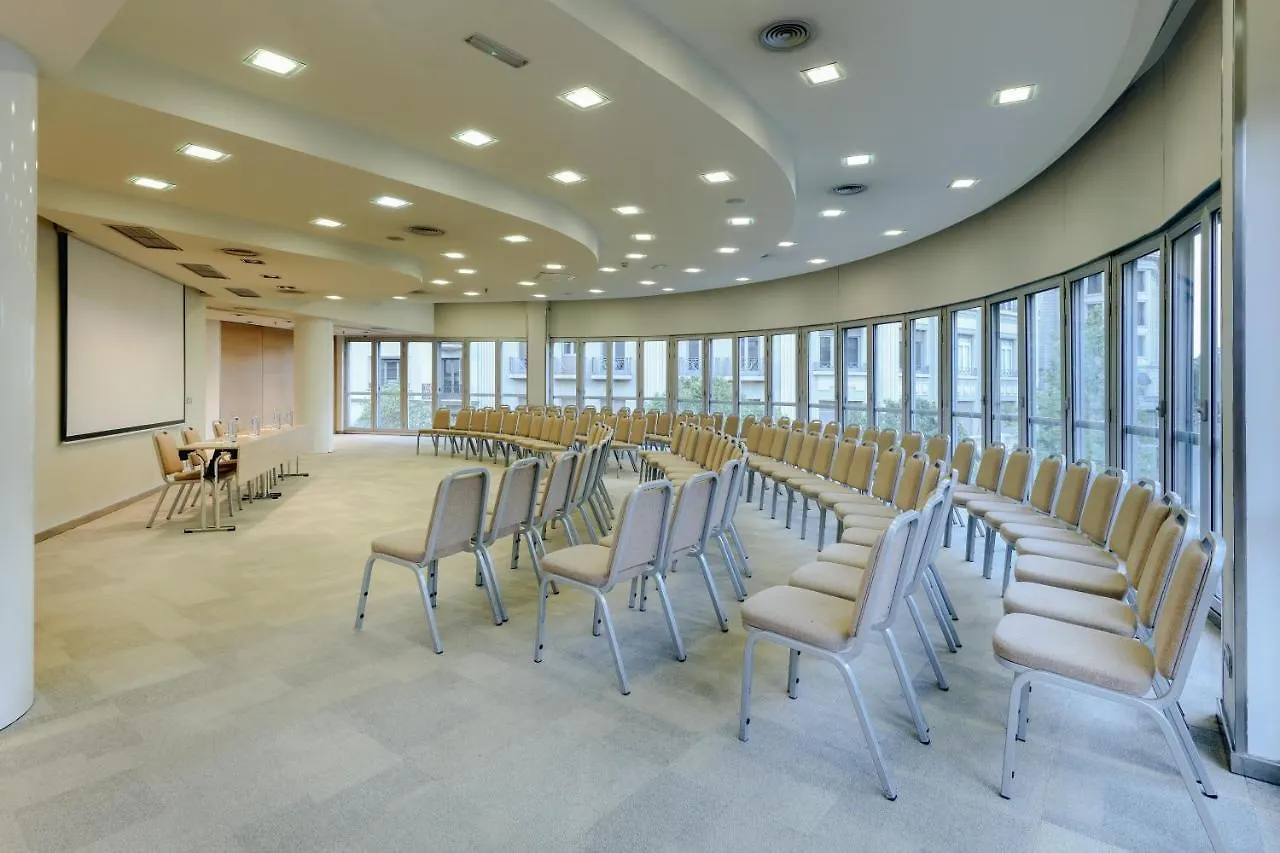 Hesperia Barcelona Presidente Hotel 4*,  Spain